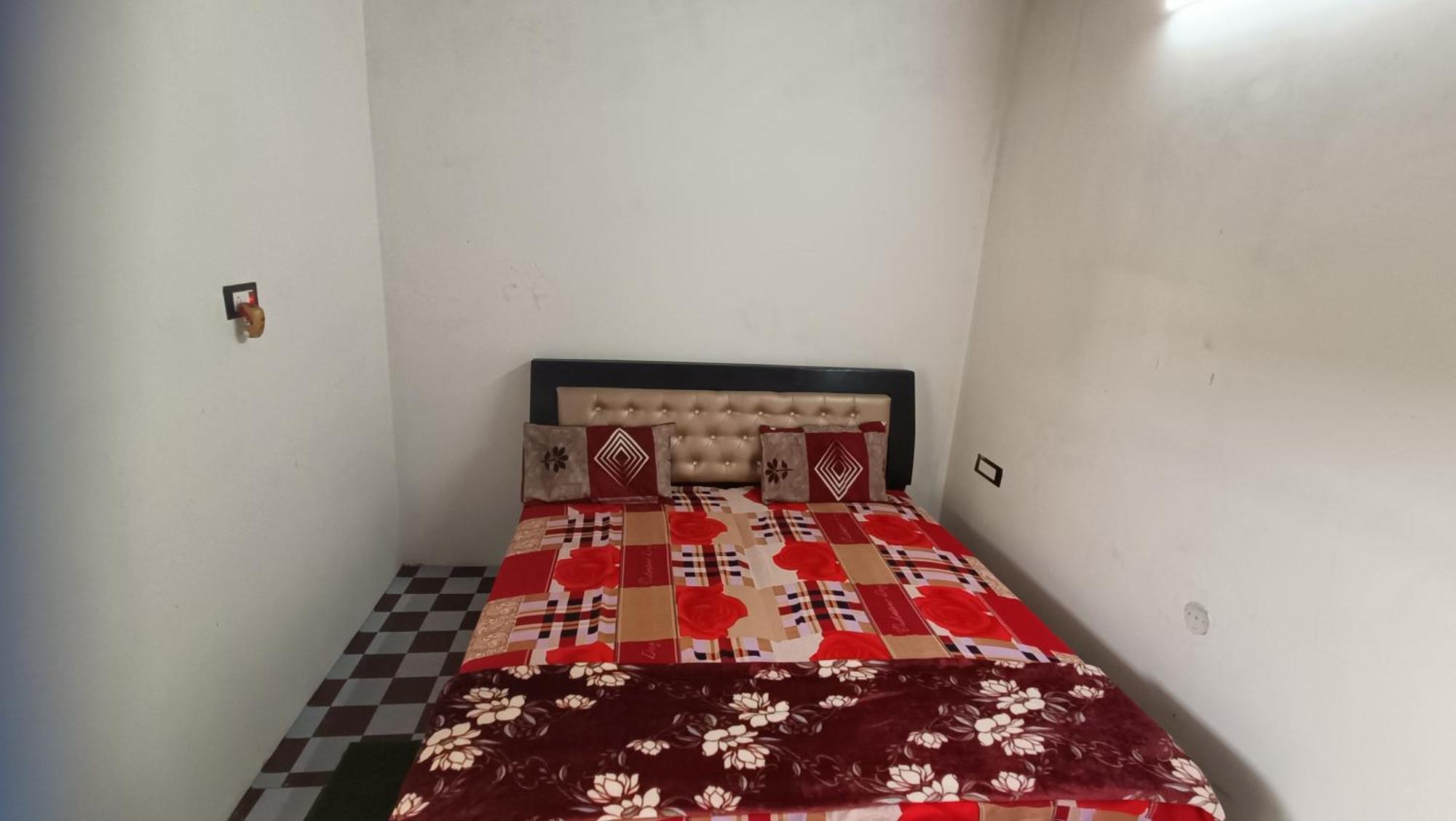 Keshav Narayan Home Stay Matura Exterior foto